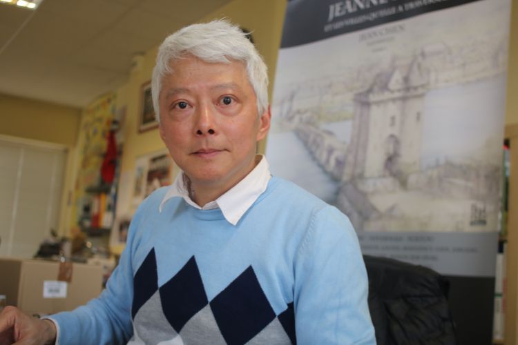 Dédicace de Jean Chen au salon du livre d'Aubigny-sur-Nère