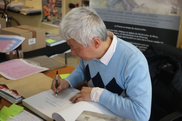 Dédicaces de Jean Chen à La librairie Nouvelle d'Orléans